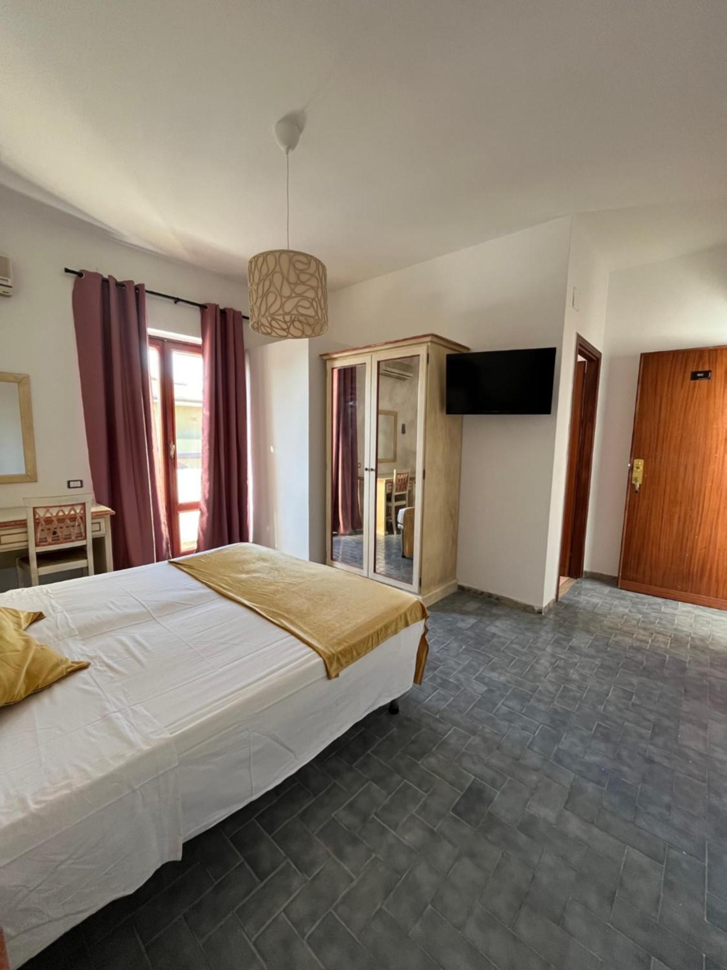 Tc Hotel Lido dei Pini Exteriér fotografie
